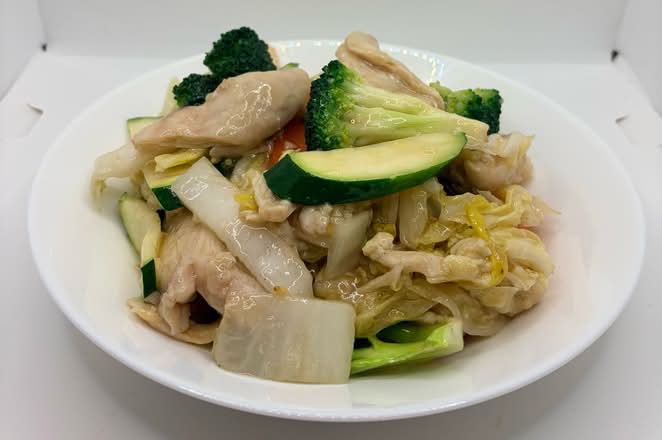 77. Poulet Légumes 蔬菜鸡